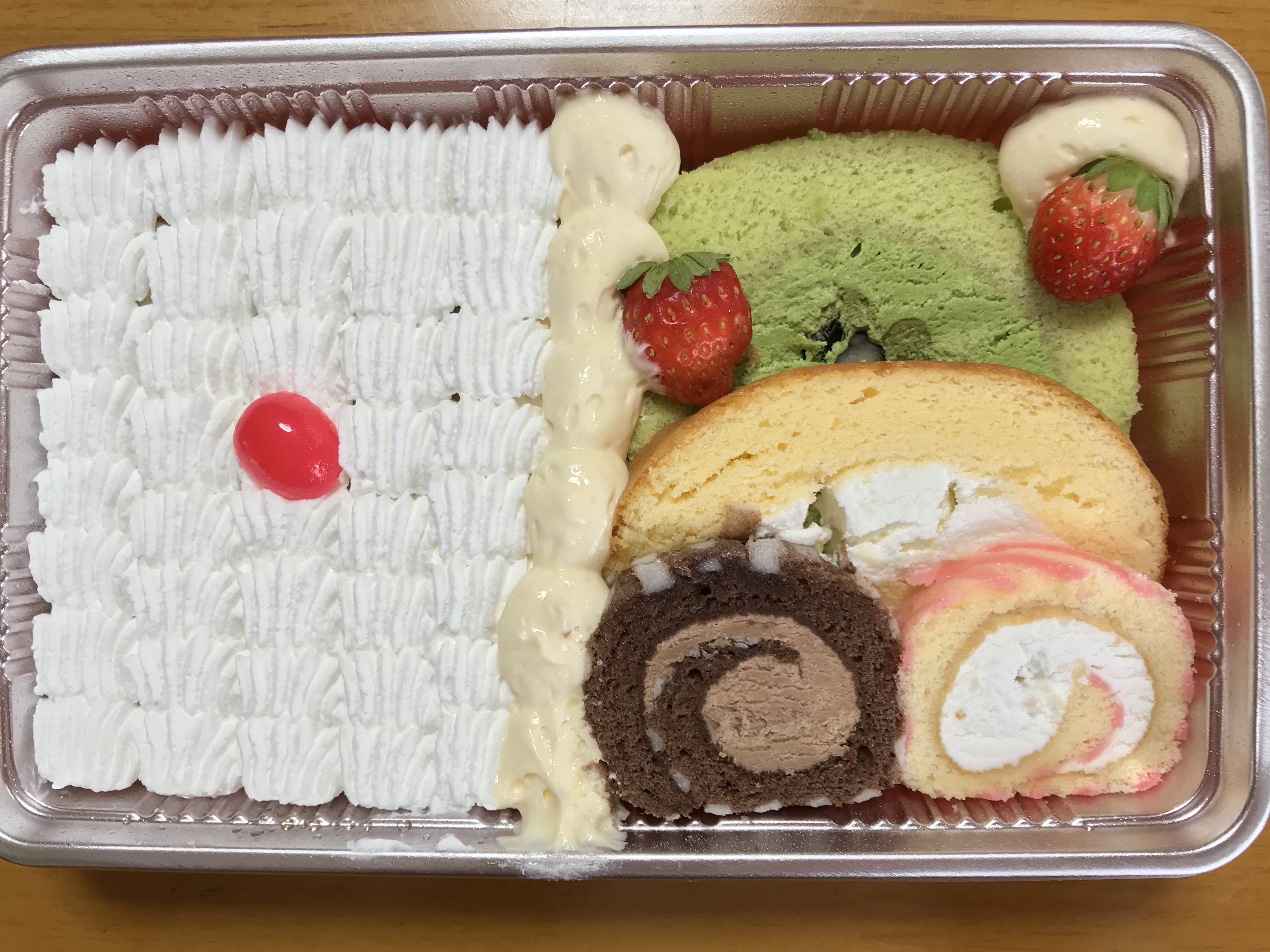 ケーキ弁当を熊本菊陽町のロール シューでゲット 内容や値段は 活用例も紹介 今日を明るく